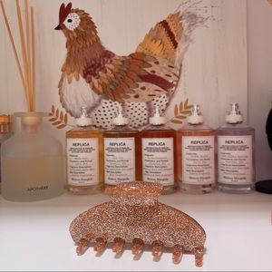 Hair Claw ✨ classic timeless fashion style